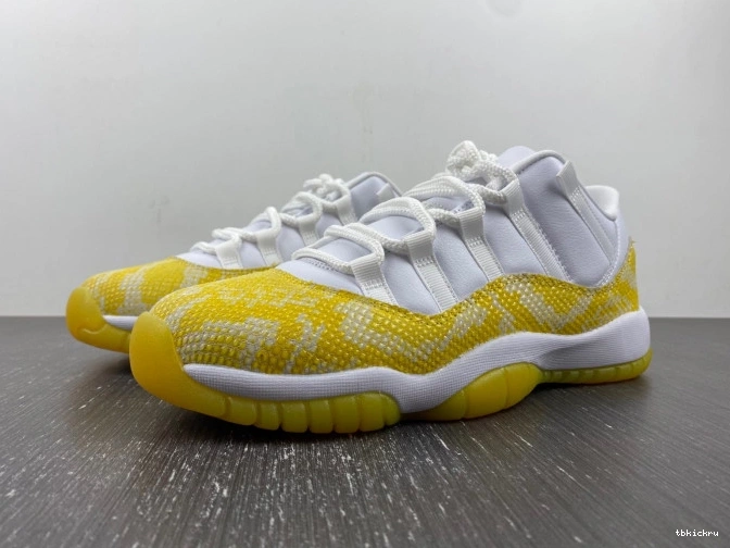 Reps TBK WMNS Yellow Low Snakeskin Air AH7860-107 Jordan 11 0719